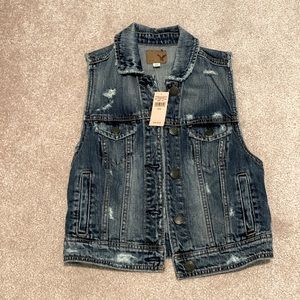 American Eagle distressed jean vest, NWT, size S